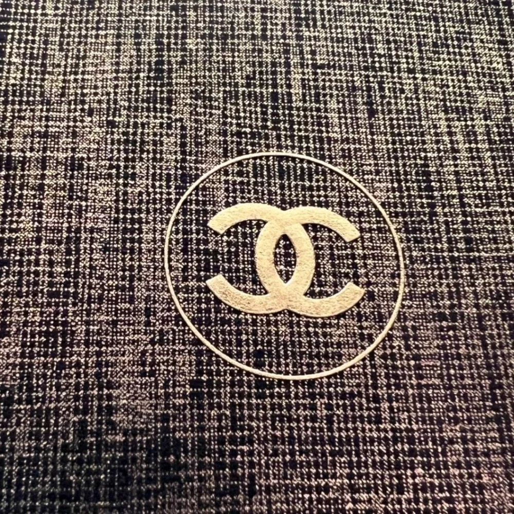 Chanel Gold & Black Sublimage Hard Zippered Jewelry Cosmetic Skincare‎ Case